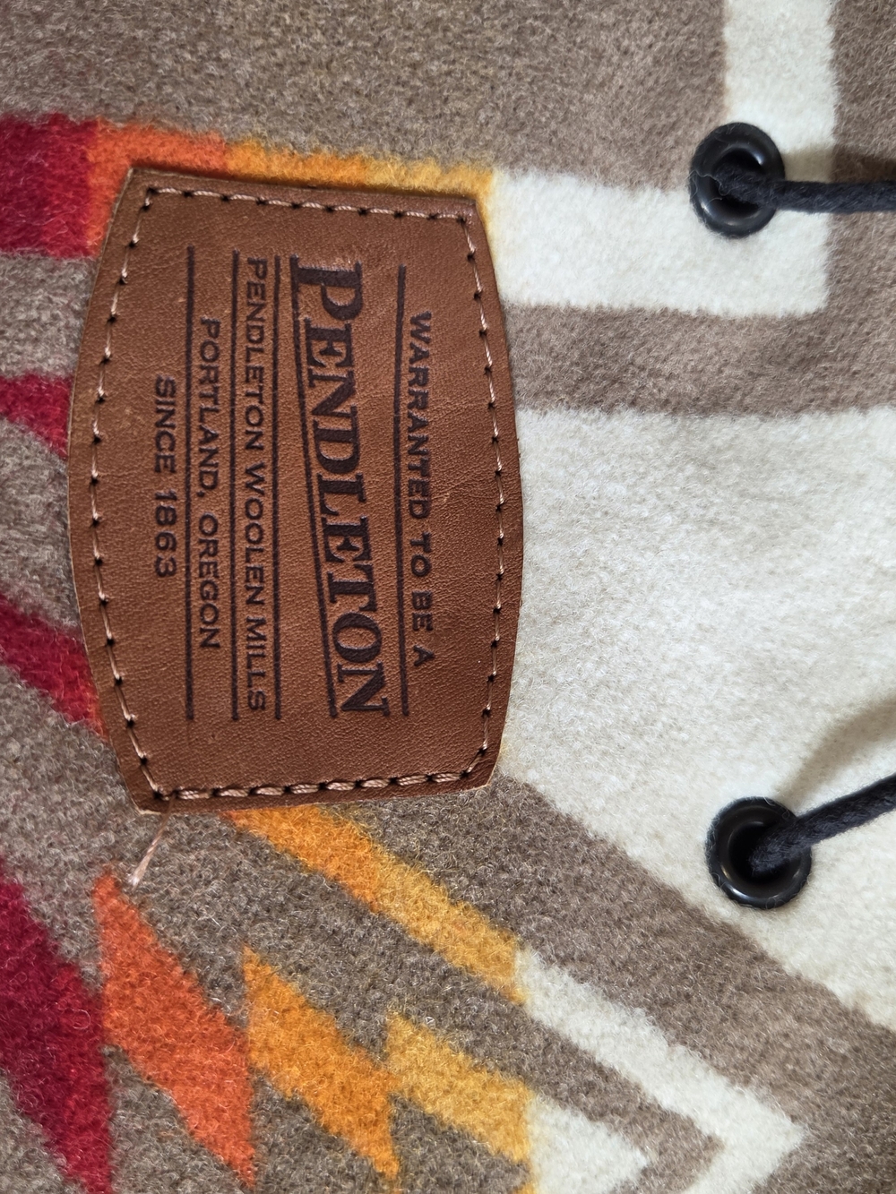 Pendleton Wool Drawstring Backpack - Beige Multi Navajo Pattern - Picture 3 of 7
